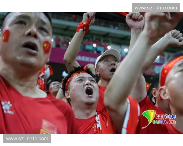 2016城市足球联赛精彩回顾:各队激战正酣,赛事盛况引爆城市热情